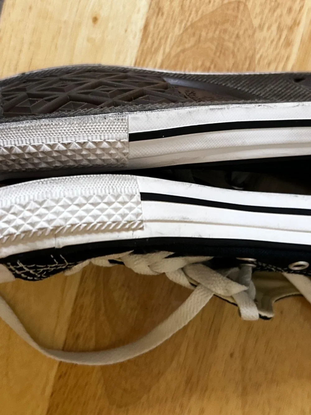 YOUTH Converse All Star Canvas Low Top Lace-Up Sneakers Black/White Kids US 2.5